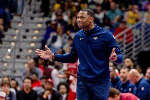 NBA篮网vs雄鹿_NBA篮网vs雄鹿全场次直播_NBA篮网vs雄鹿所有比赛免费看