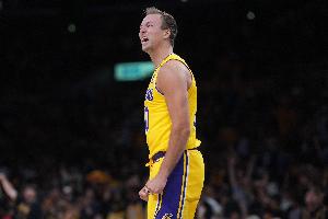 NBA老鹰vs爵士_NBA老鹰vs爵士免下载直播_NBA老鹰vs爵士网页直接观看